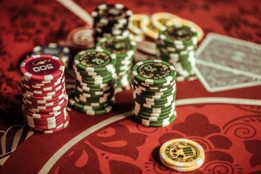 Real-time Cash Out offer updates during Champions League match on gowin slot